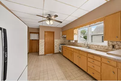 13151 S Burley Avenue, Chicago, IL 60633 - Photo 6