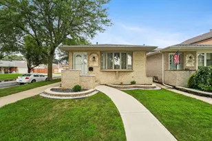 5601 S Sayre Ave, Chicago, IL 60638 - Photo 1