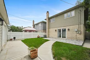 5601 S Sayre Ave, Chicago, IL 60638 - Photo 2