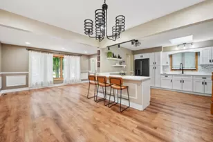 5601 S Sayre Ave, Chicago, IL 60638 - Photo 12
