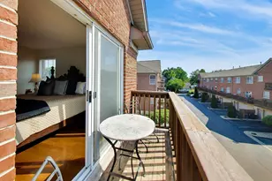 213 River Front Dr, Mount Prospect, IL 60056 - Photo 16