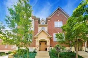 213 River Front Dr, Mount Prospect, IL 60056 - Photo 1