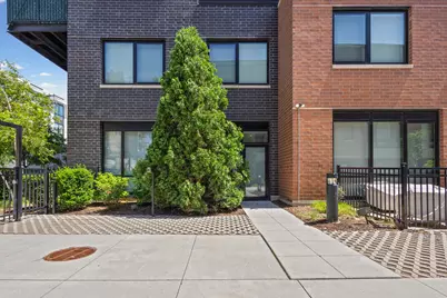 1648 W Division Street #110, Chicago, IL 60622 - Photo 2