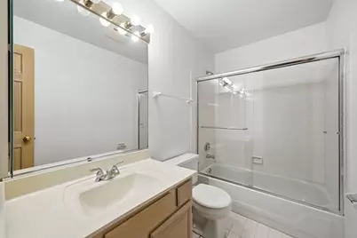 4262 W Thorndale Avenue, Chicago, IL 60646 - Photo 24