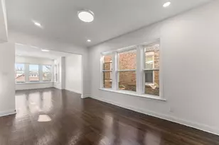 7532 S Champlain Ave, Chicago, IL 60619 - Photo 1