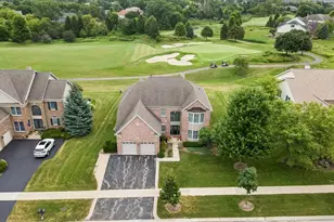 24 Tournament Dr S, Hawthorn Woods, IL 60047 - Photo 2