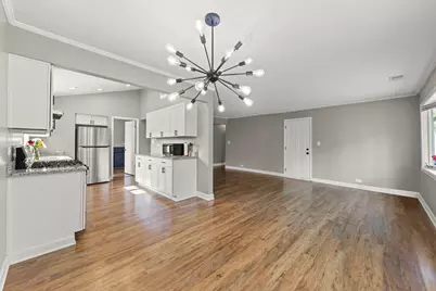 502 Lakewood Boulevard, Park Forest, IL 60466 - Photo 8