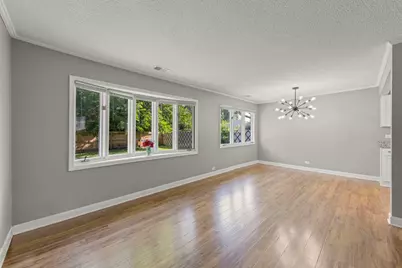 502 Lakewood Boulevard, Park Forest, IL 60466 - Photo 6
