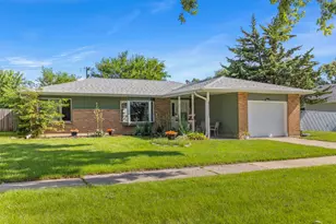 502 Lakewood Blvd, Park Forest, IL 60466 - Photo 2