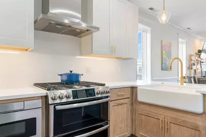 1051 W Monroe Street #4, Chicago, IL 60607 - Photo 16