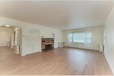 2425 Commonwealth Avenue, Joliet, IL 60435 - Photo 12