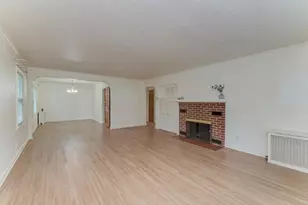 2425 Commonwealth Ave, Joliet, IL 60435 - Photo 14