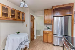 2425 Commonwealth Ave, Joliet, IL 60435 - Photo 10
