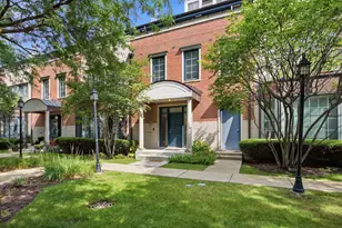 1433 S Prairie Ave, Chicago, IL 60605 - Photo 1