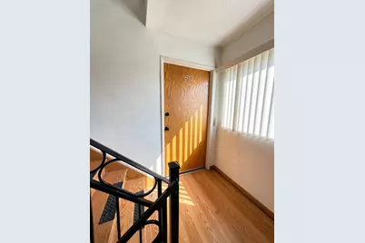 3158-3158 W 93rd Street #2D, Evergreen Park, IL 60805 - Photo 2
