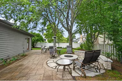 135 Hawkins Circle, Wheaton, IL 60189 - Photo 30