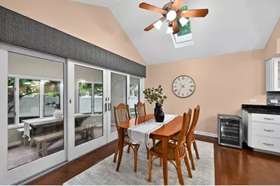 135 Hawkins Circle, Wheaton, IL 60189 - Photo 10