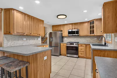 135 Jeffery Lane, Schaumburg, IL 60193 - Photo 10