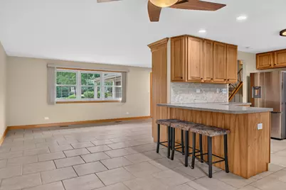 135 Jeffery Lane, Schaumburg, IL 60193 - Photo 8