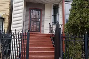 9611 S Ave L Ave, Chicago, IL 60617 - Photo 1