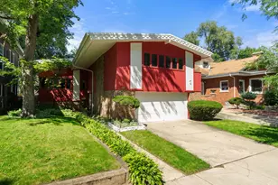 6822 S Cregier Ave, Chicago, IL 60649 - Photo 1