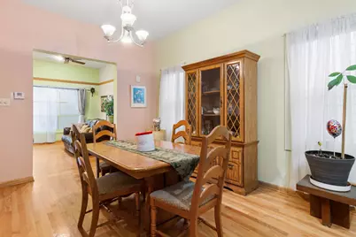 1721 W Foster Avenue, Chicago, IL 60640 - Photo 6