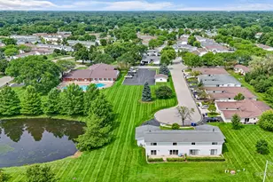 1187 Foxboro Ct, Schaumburg, IL 60193 - Photo 30