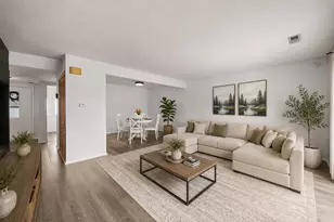1187 Foxboro Ct, Schaumburg, IL 60193 - Photo 6