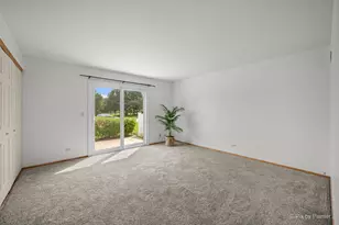 1187 Foxboro Ct, Schaumburg, IL 60193 - Photo 10
