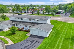 1187 Foxboro Ct, Schaumburg, IL 60193 - Photo 28
