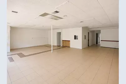 2114 W Devon Avenue, Chicago, IL 60659 - Photo 4