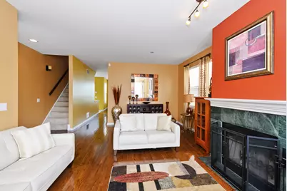 4234 N Kolmar Avenue #D, Chicago, IL 60641 - Photo 2