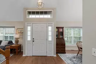 27W220 Chelsea Circle N, Winfield, IL 60190 - Photo 2