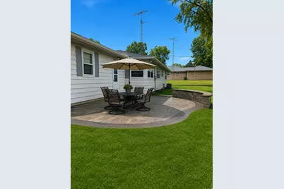 532 Riley Drive, Marengo, IL 60152 - Photo 2