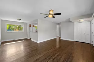 415 Tennyson Rd, Bartlett, IL 60103 - Photo 4