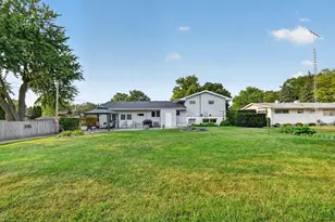 101 Joanne Ln, Rochelle, IL 61068 - Photo 4