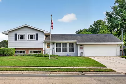 101 Joanne Lane, Rochelle, IL 61068 - Photo 1