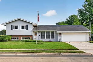 101 Joanne Ln, Rochelle, IL 61068 - Photo 1