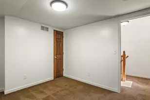 407 Glendale Ave, Rockford, IL 61108 - Photo 18