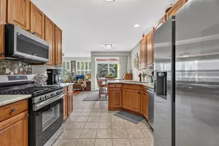 21240 Brush Lake Dr, Crest Hill, IL 60403 - Photo 12