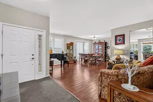21240 Brush Lake Dr, Crest Hill, IL 60403 - Photo 4