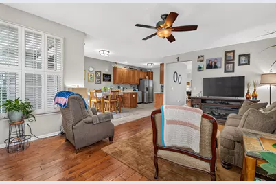 21240 Brush Lake Drive, Crest Hill, IL 60403 - Photo 10