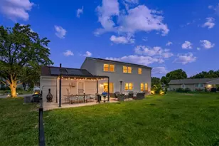 407 N Braintree Dr, Schaumburg, IL 60194 - Photo 4
