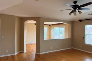 1873 Crenshaw Cir, Vernon Hills, IL 60061 - Photo 24