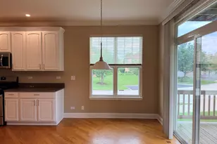 1873 Crenshaw Cir, Vernon Hills, IL 60061 - Photo 10