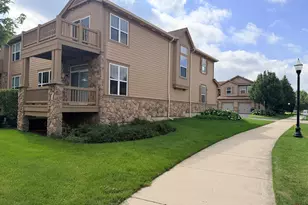 1873 Crenshaw Cir, Vernon Hills, IL 60061 - Photo 4