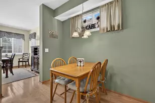 1205 Fawnlily Cir, Joliet, IL 60431 - Photo 16