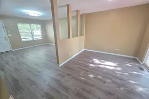 1705 Lake Pointe Dr, Plainfield, IL 60586 - Photo 4