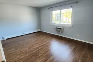 1085 Knoll Ln, Hoffman Estates, IL 60194 - Photo 10