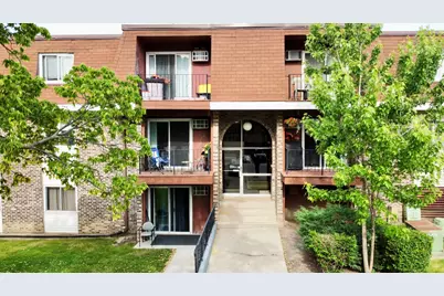 1085 Knoll Lane #207, Hoffman Estates, IL 60194 - Photo 2